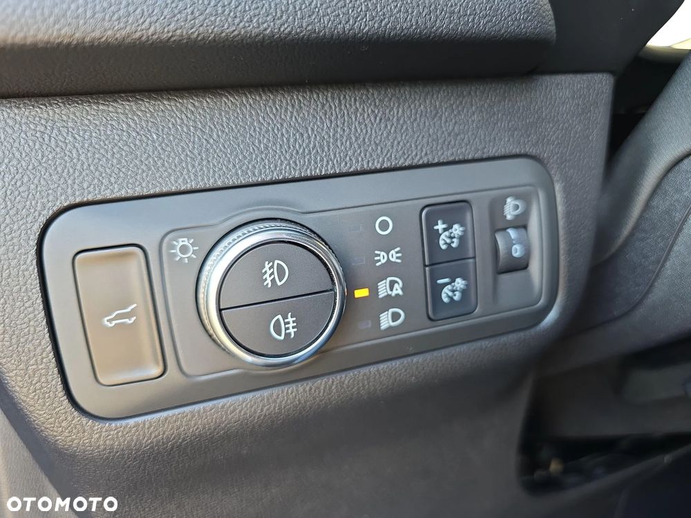 Ford Kuga 1.5 EcoBoost FWD Titanium - 24