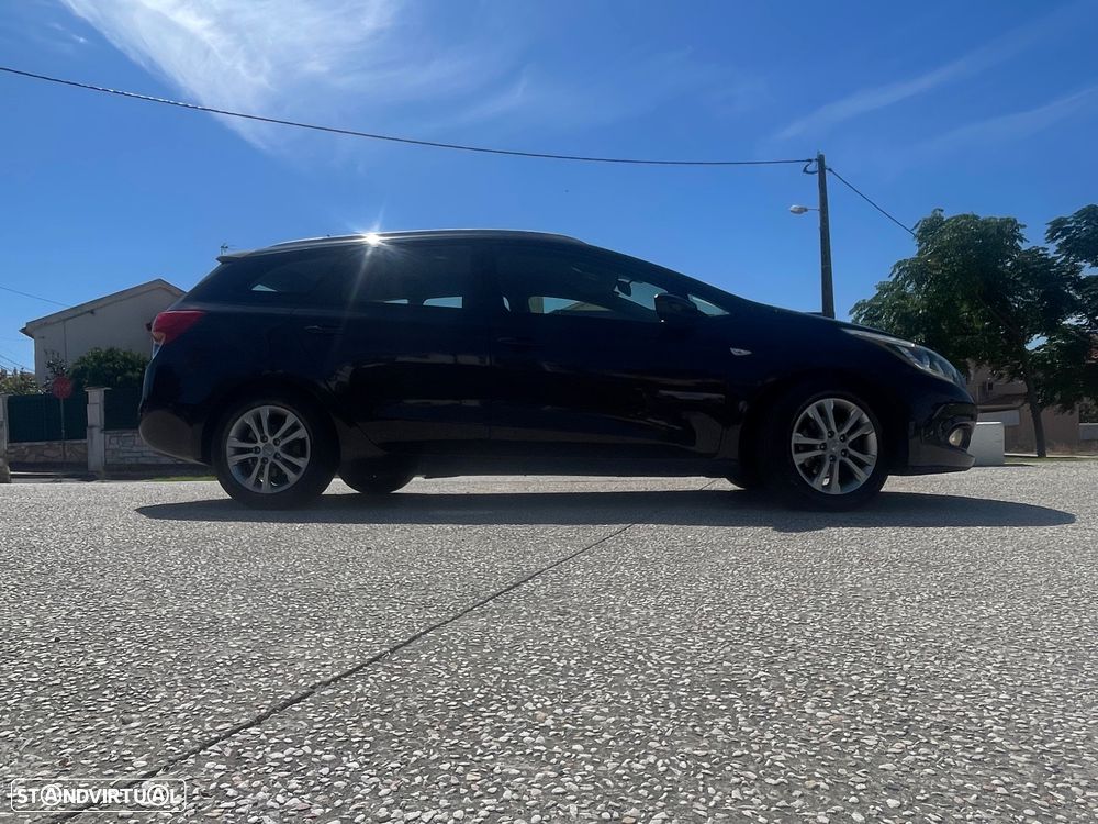 Kia Ceed SW 1.4 CRDi ECO - 28