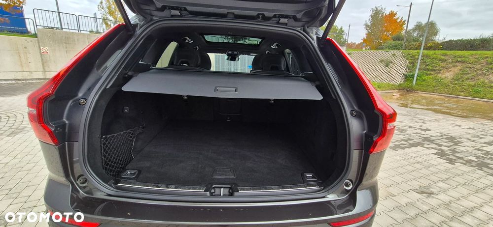 Volvo XC 60 T5 AWD R-Design - 30