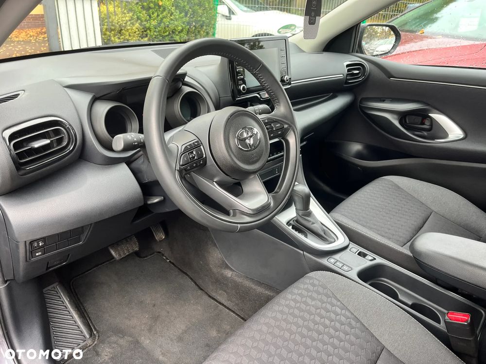 Toyota Yaris 1.5 VVT-iE Team Deutschland - 8