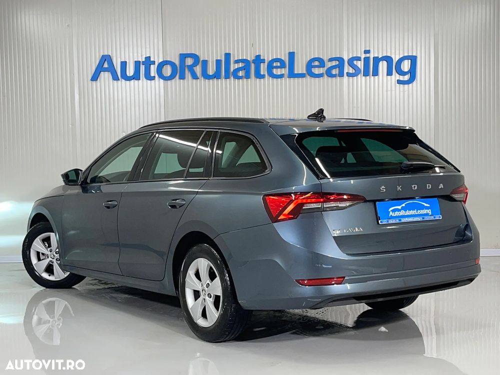 Skoda Octavia Combi 2.0 TDI DSG Ambition - 4