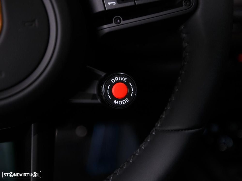 Porsche 911 (992) Carrera 4 GTS - 24