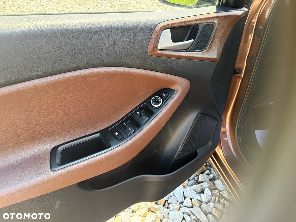 Hyundai i20 - 21