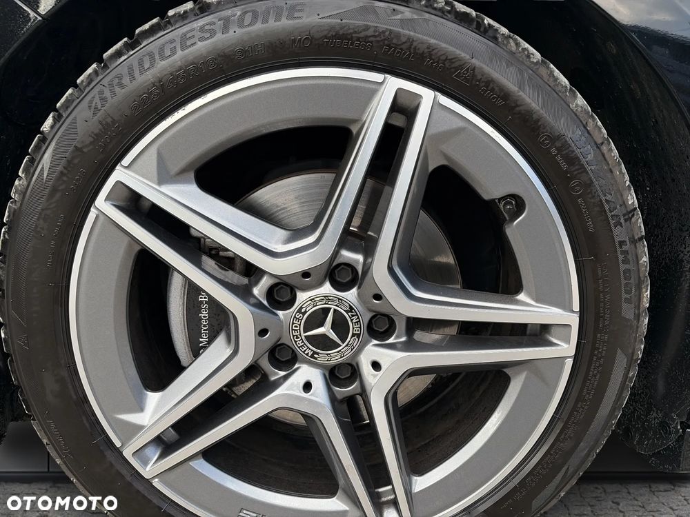 Mercedes-Benz Klasa A 200 AMG Line 7G-DCT - 23