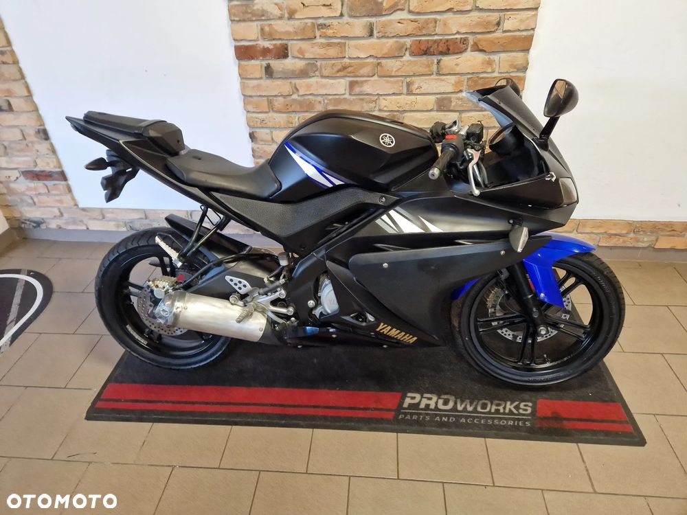 Yamaha YZF - 3