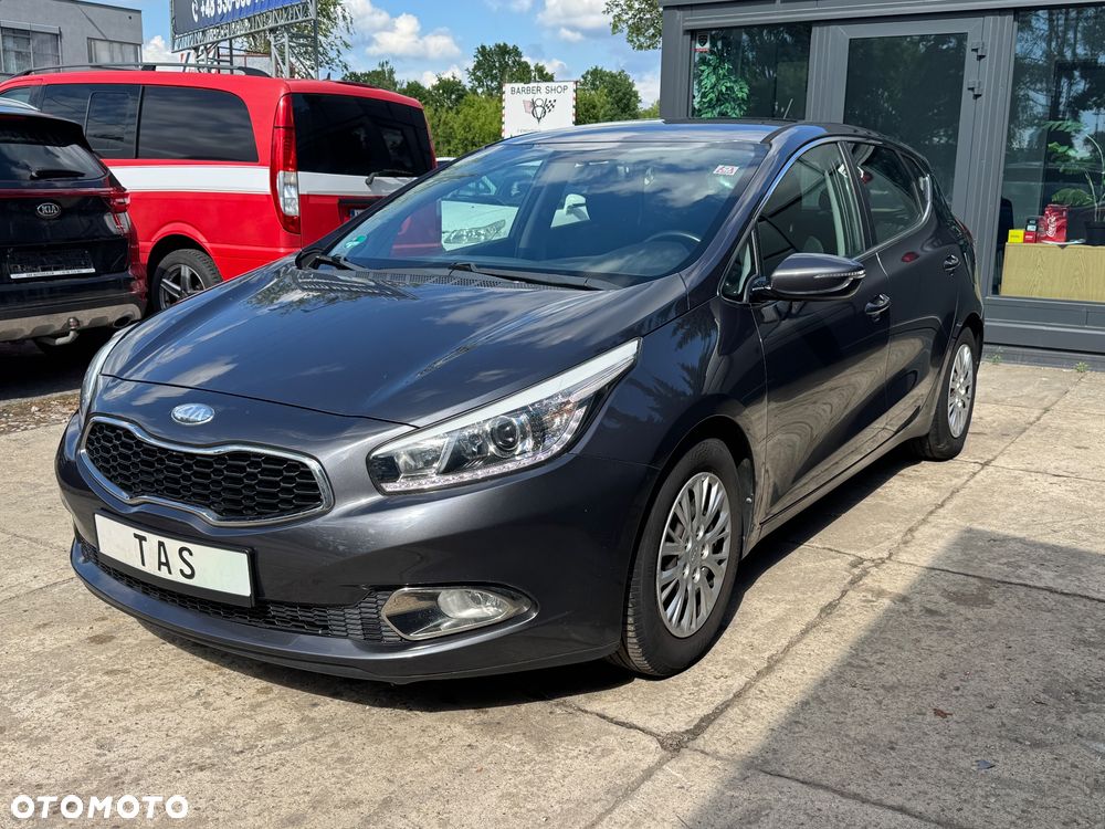 Kia Ceed 1.6 GDI Dream Team Edition - 7