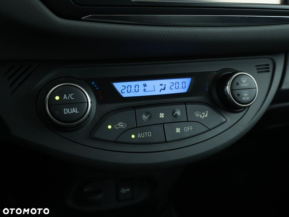 Toyota Yaris - 14
