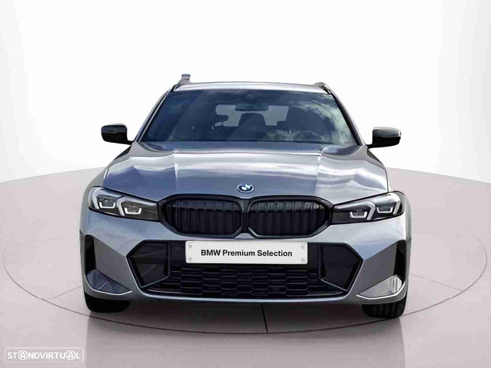 BMW 320 e Touring Auto - 3