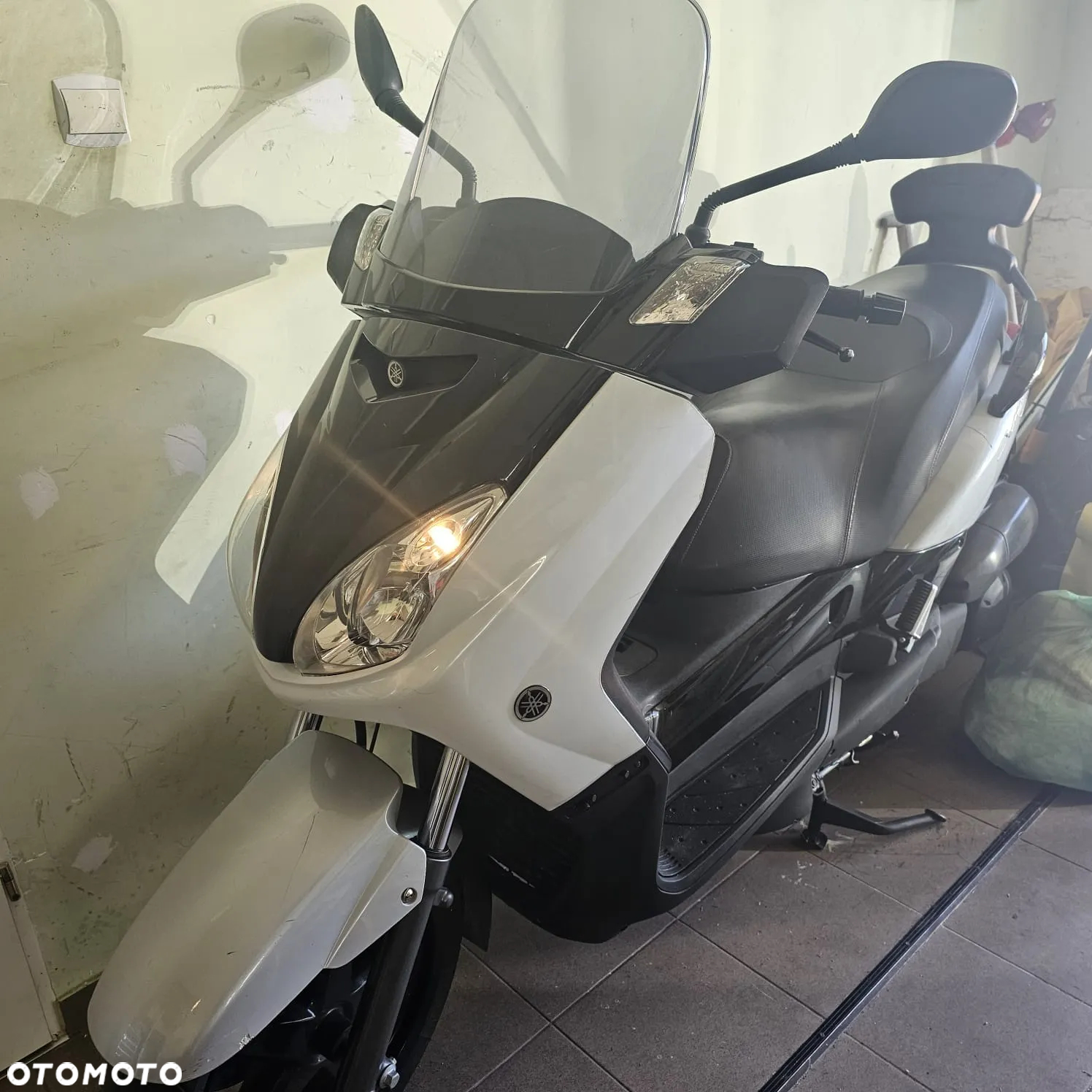 Yamaha X-max - 3