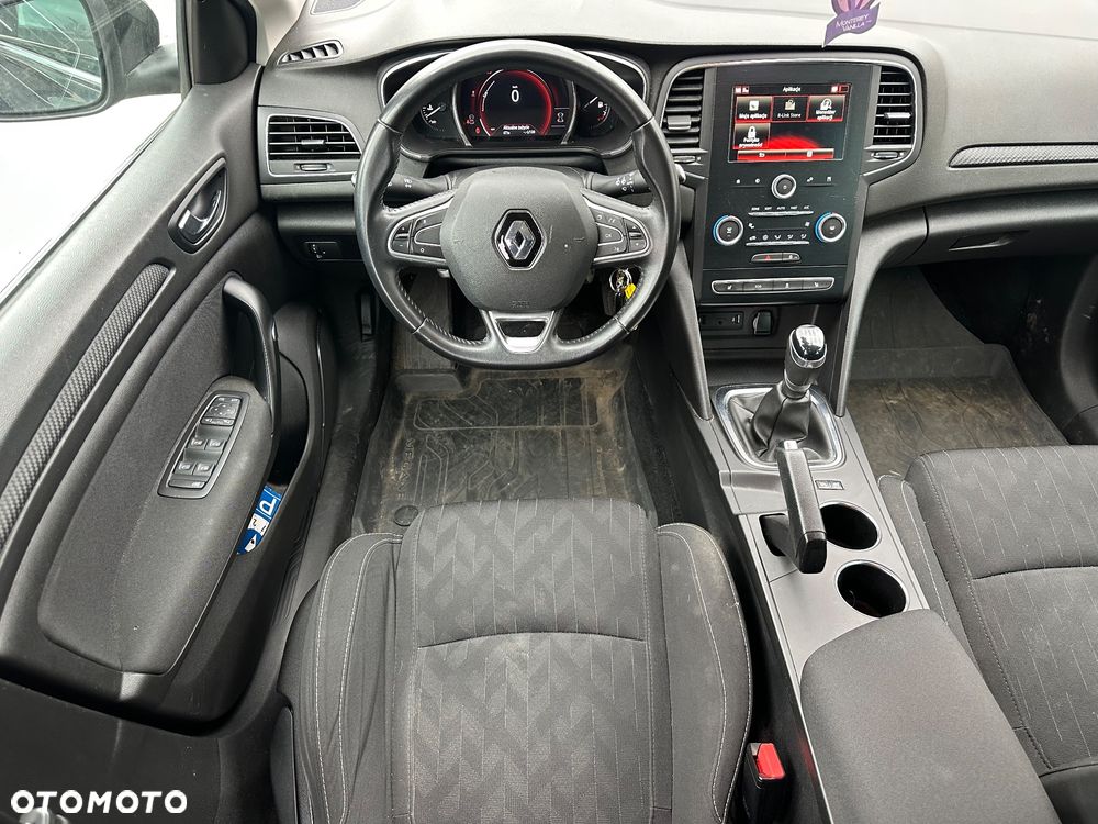 Renault Megane TCe 140 GPF LIMITED - 31