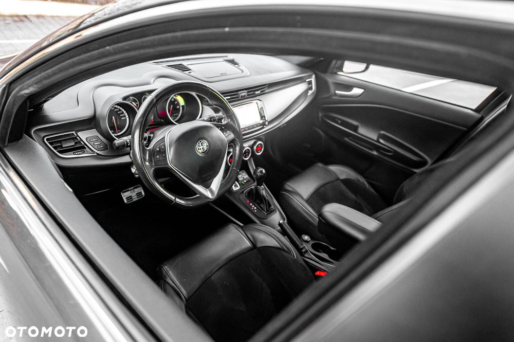 Alfa Romeo Giulietta 1.8 TBi 16V TCT Quadrifoglio Verde - 18