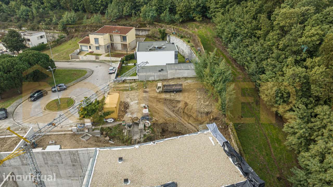 Terreno construção em Lanhoso - Grande imagem: 5/11