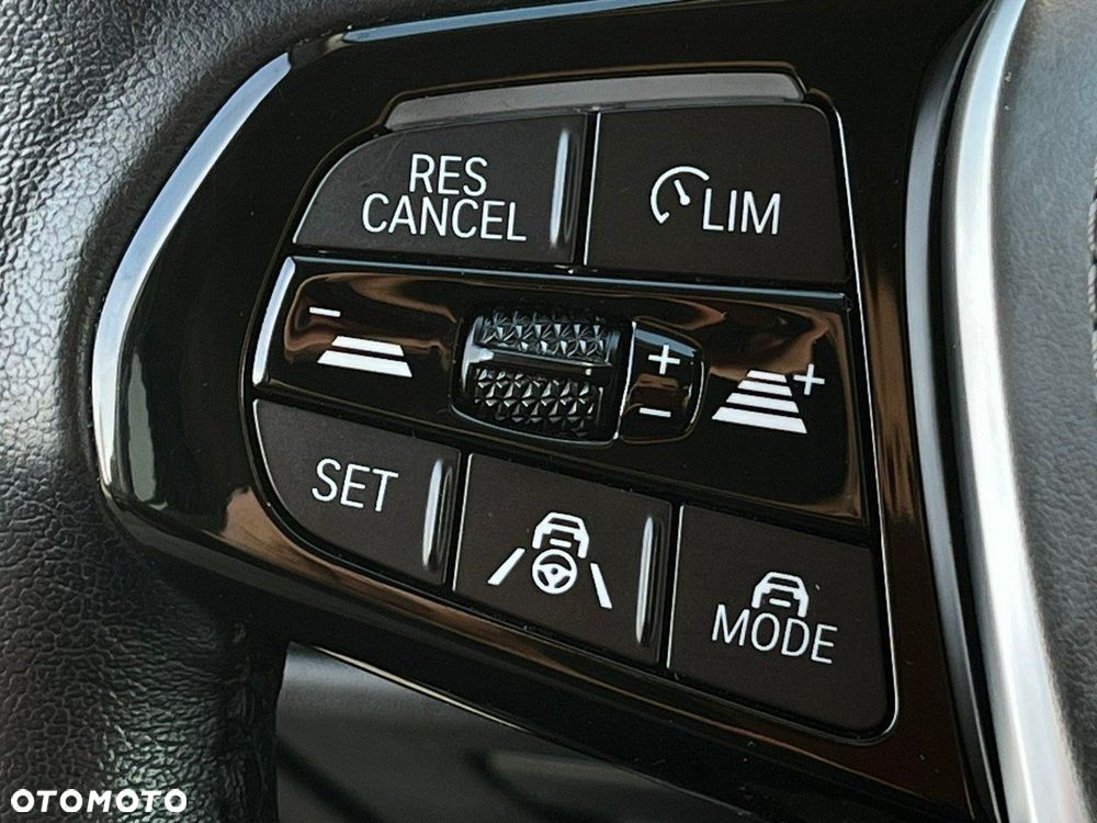 BMW Seria 5 530e Luxury Line - 21