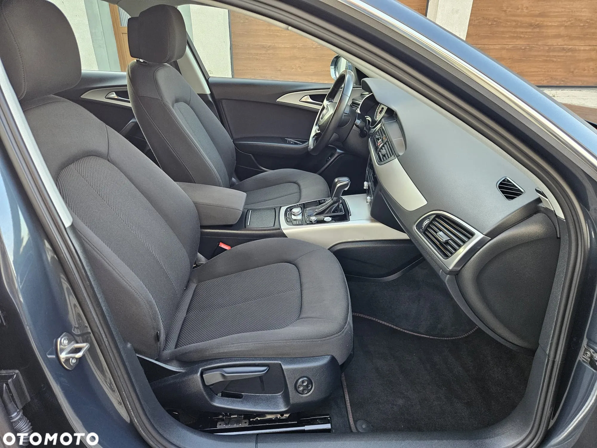 Audi A6 Avant 2.0 TDI Ultra DPF S tronic - 14