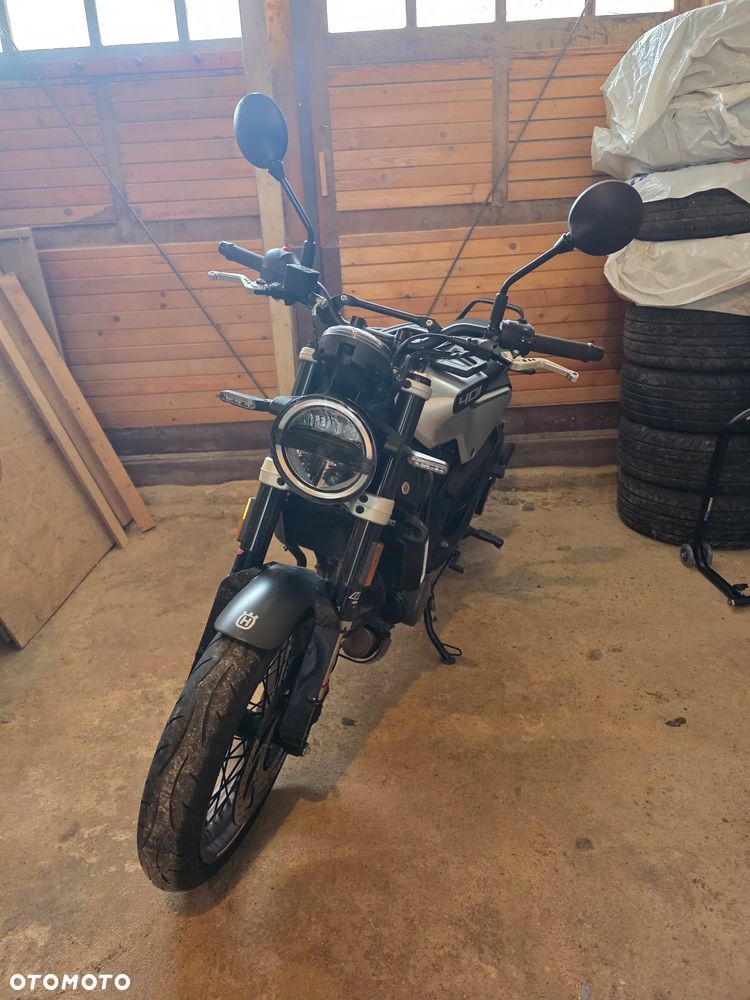 Husqvarna Vitpilen - 5