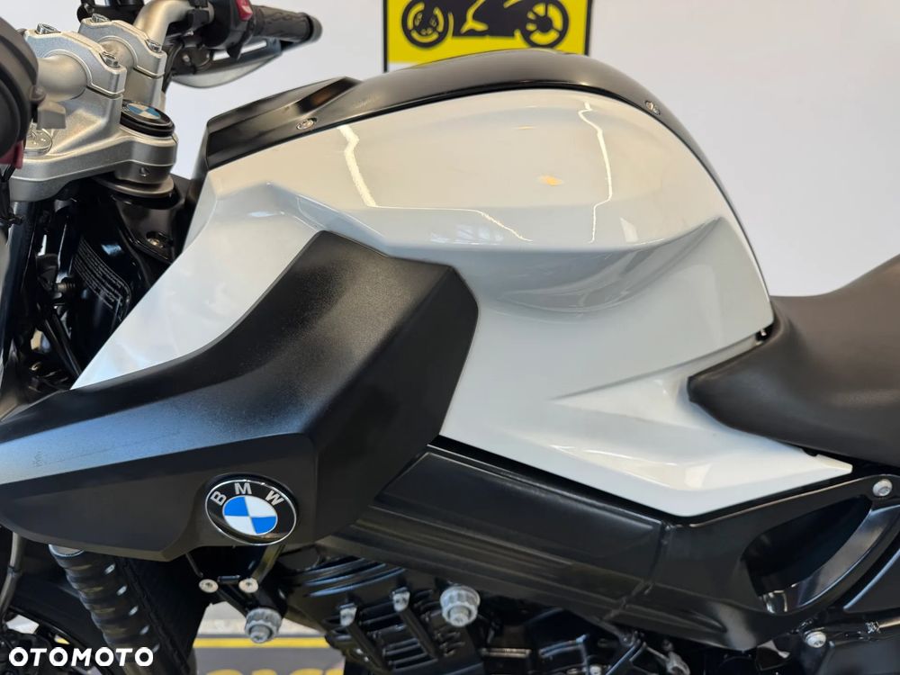 BMW F - 21
