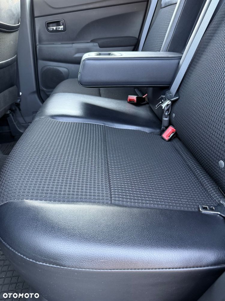 Mitsubishi ASX - 17
