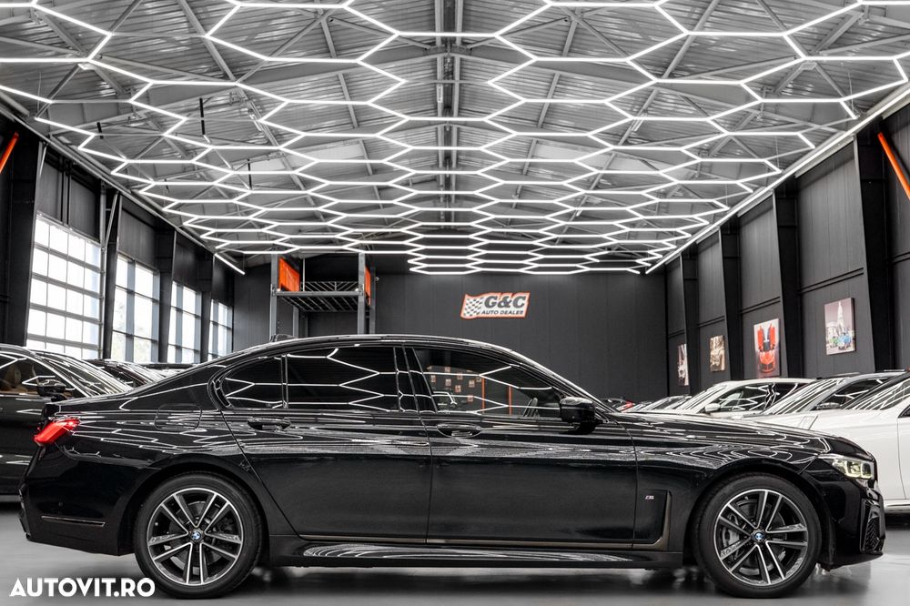 BMW Seria 7 730d MHEV - 28