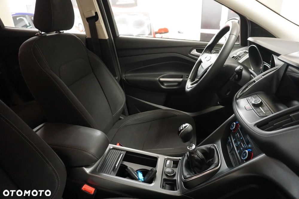 Ford Kuga 2.0 TDCi 2x4 SYNC - 16