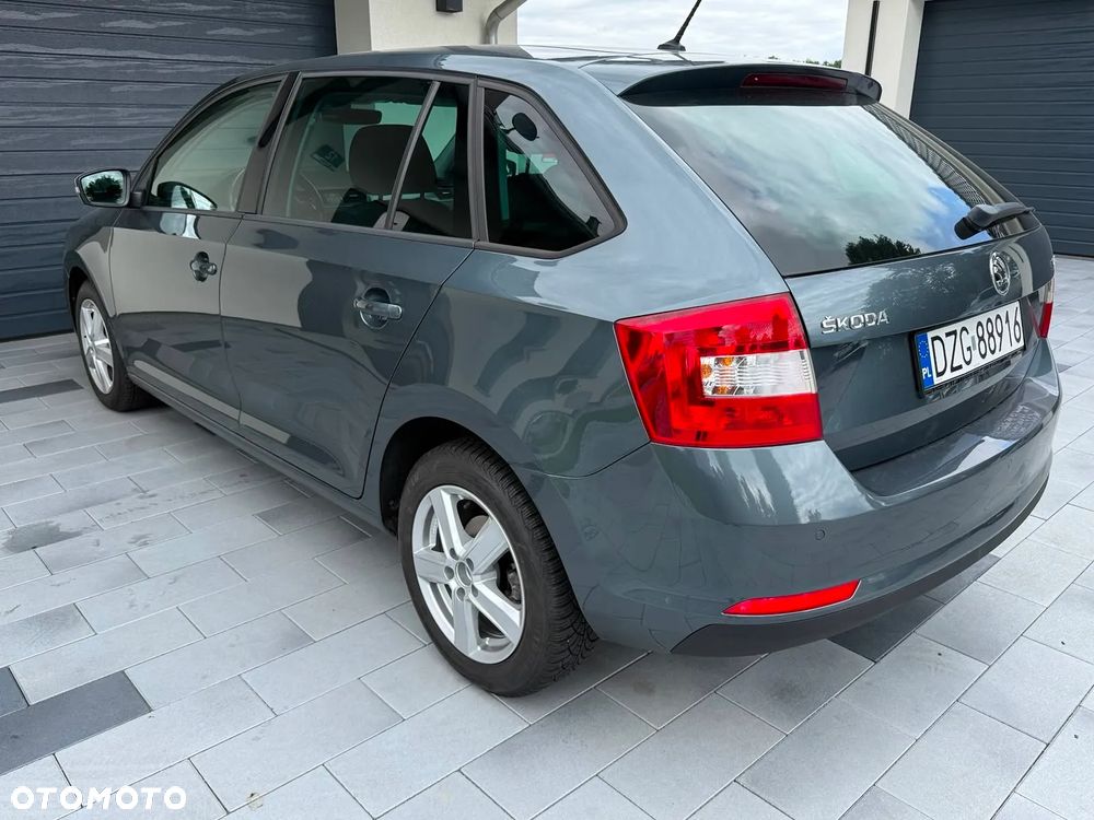 Skoda RAPID 1.4 TSI Joy DSG - 6