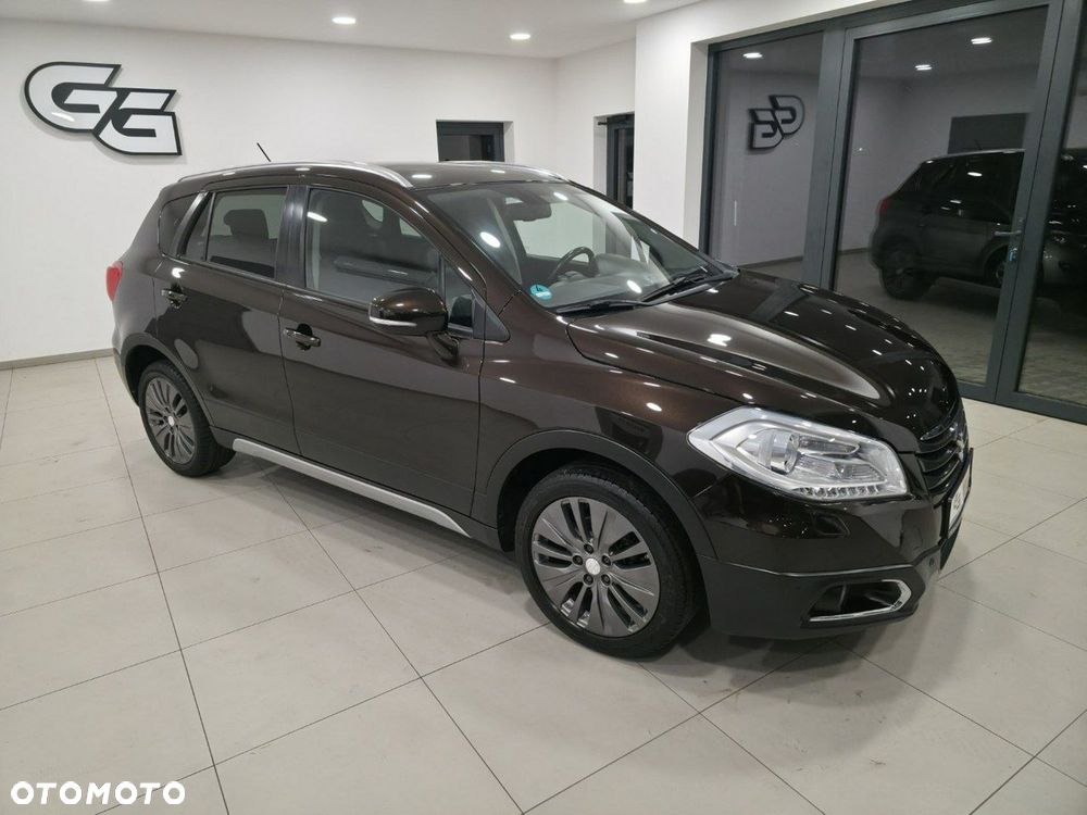 Suzuki SX4 S-Cross 1.6 XLED - 10