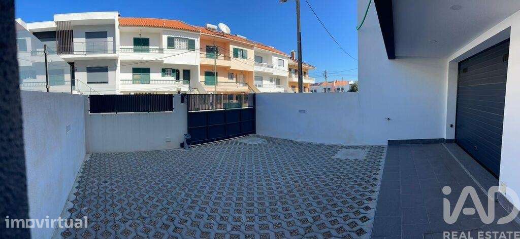 Casa / Villa T5 em Corroios de 120,00 m2 - Grande imagem: 4/25