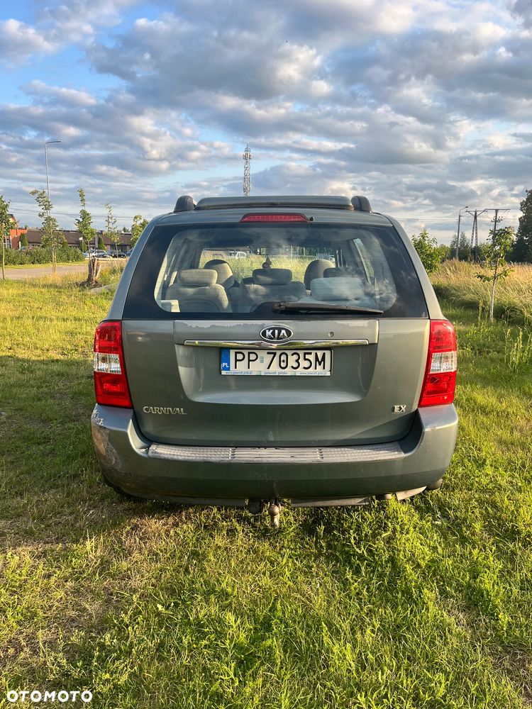 Kia Carnival 2.9 CRDi EX - 7