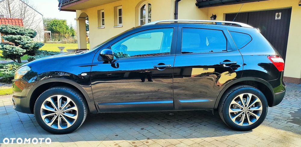 Nissan Qashqai 2.0 4 x 4 tekna - 2