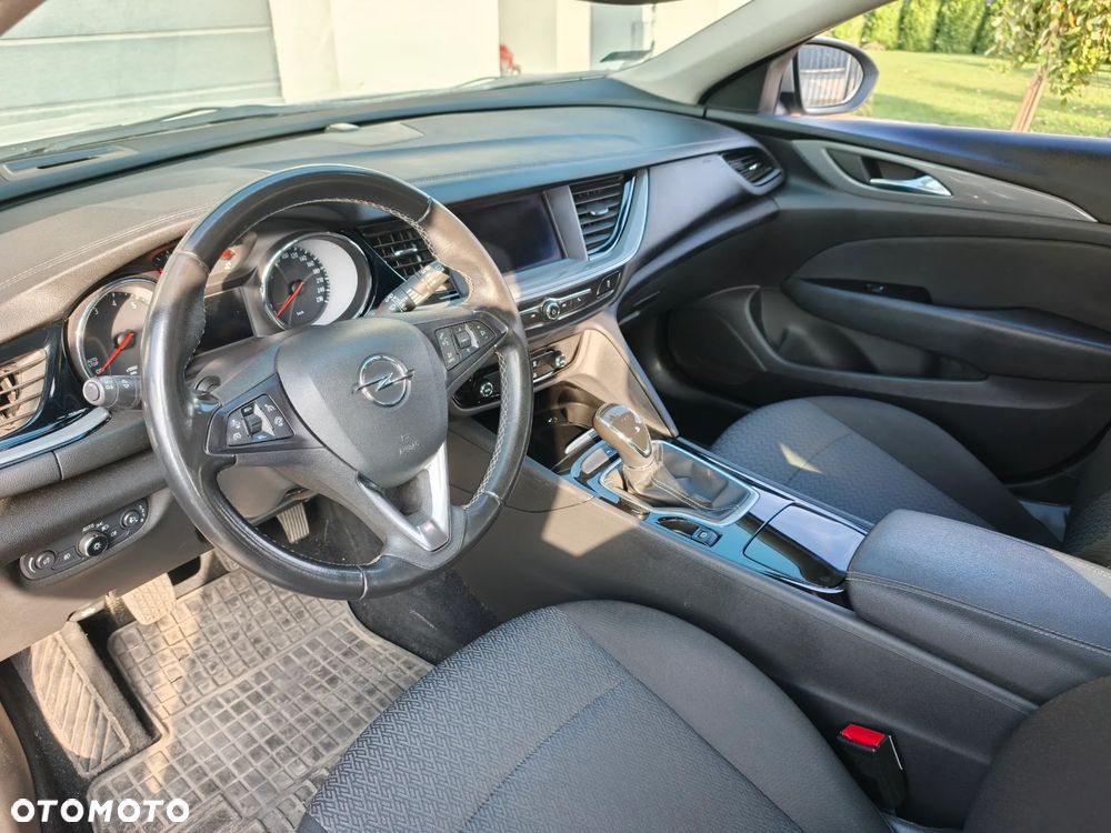 Opel Insignia 1.5 T Enjoy S&S Eco - 9