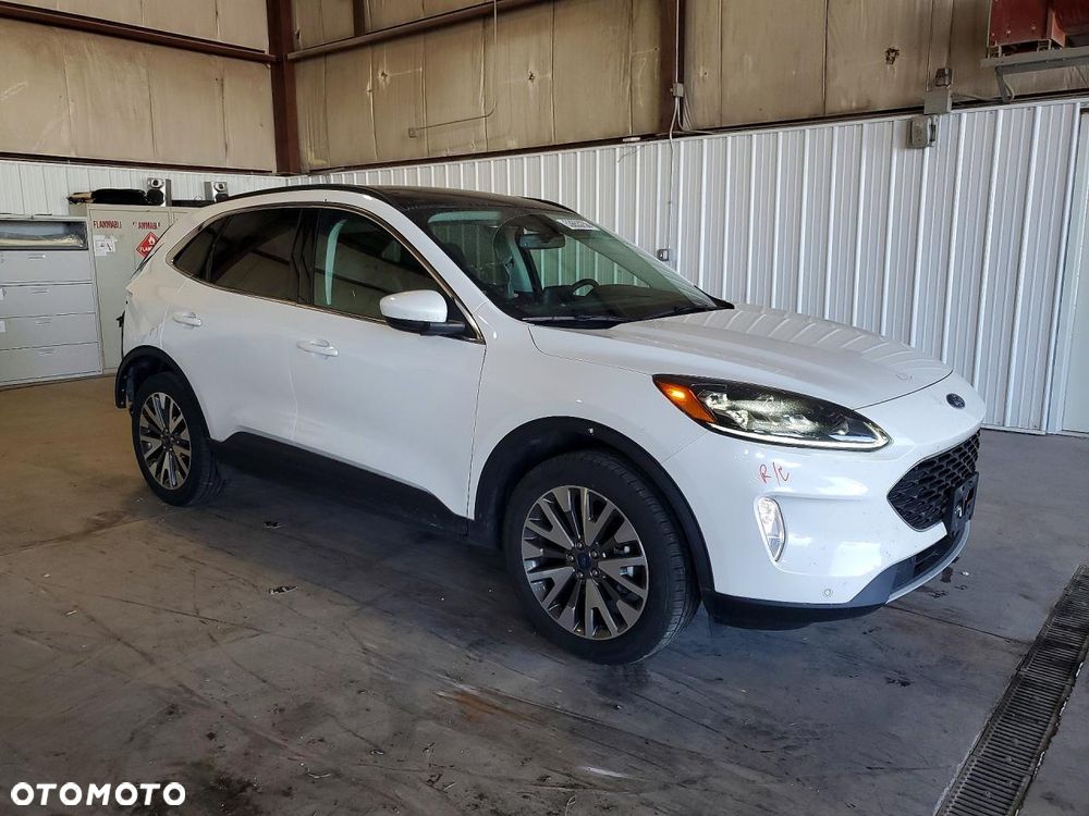 Ford Escape 2.0 EcoBoost AWD Titanium - 2