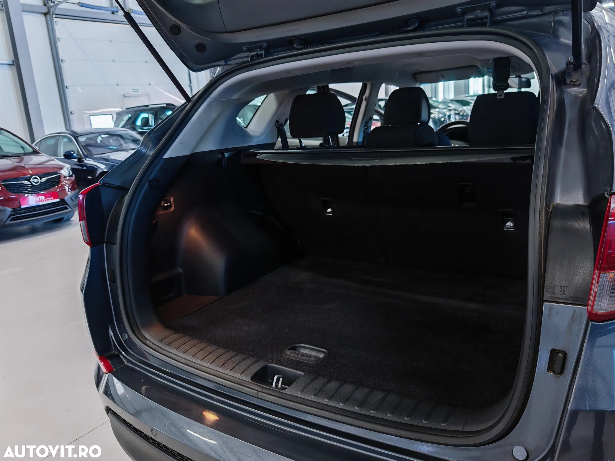 Hyundai Tucson blue 1.7 CRDi 2WD Classic - 28