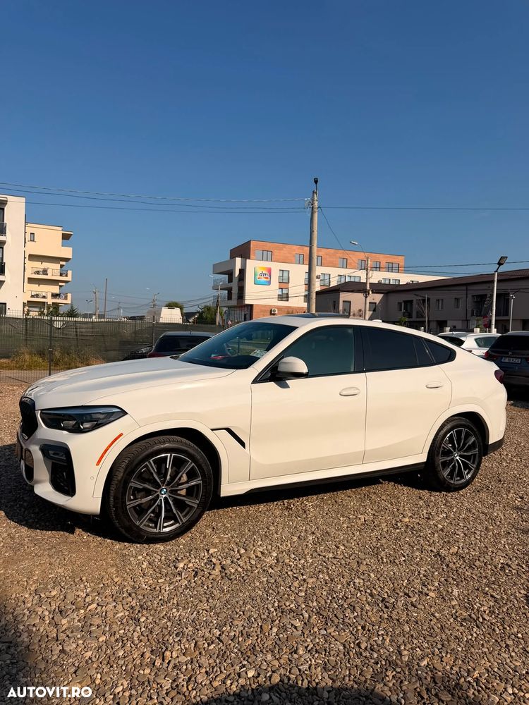 BMW X6 xDrive40i - 11