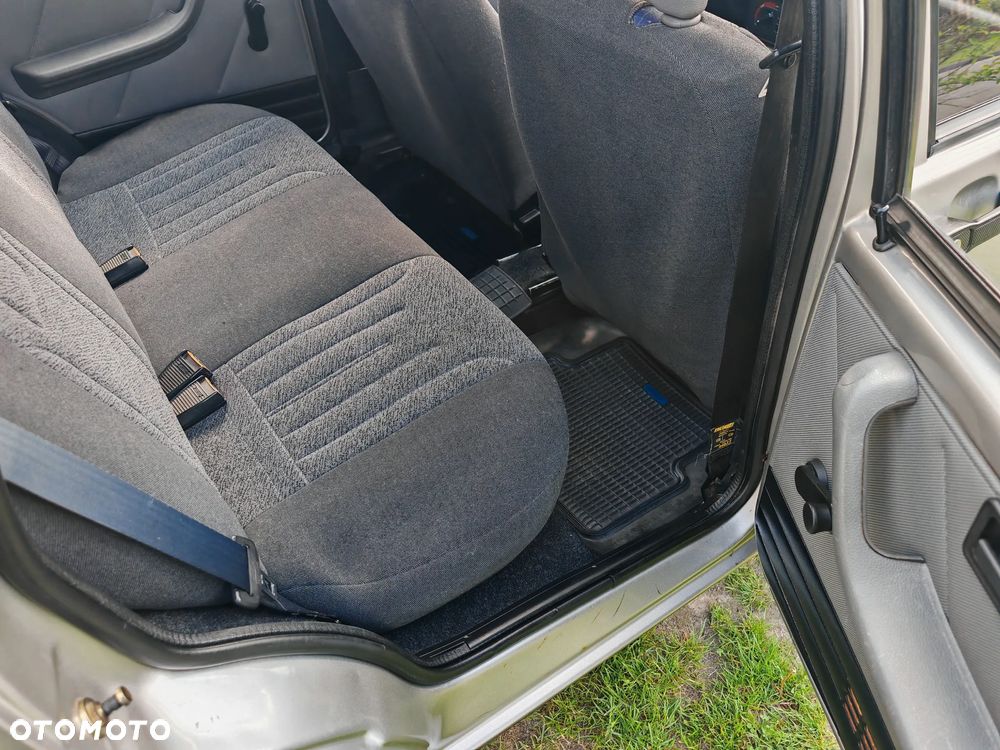 Fiat Uno - 15
