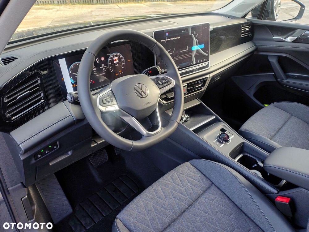 Volkswagen Tiguan - 17