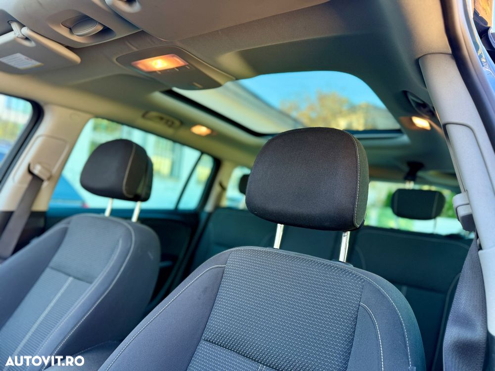 Opel Zafira 2015 photo 4