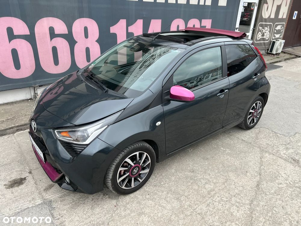 Toyota Aygo x-sky - 4