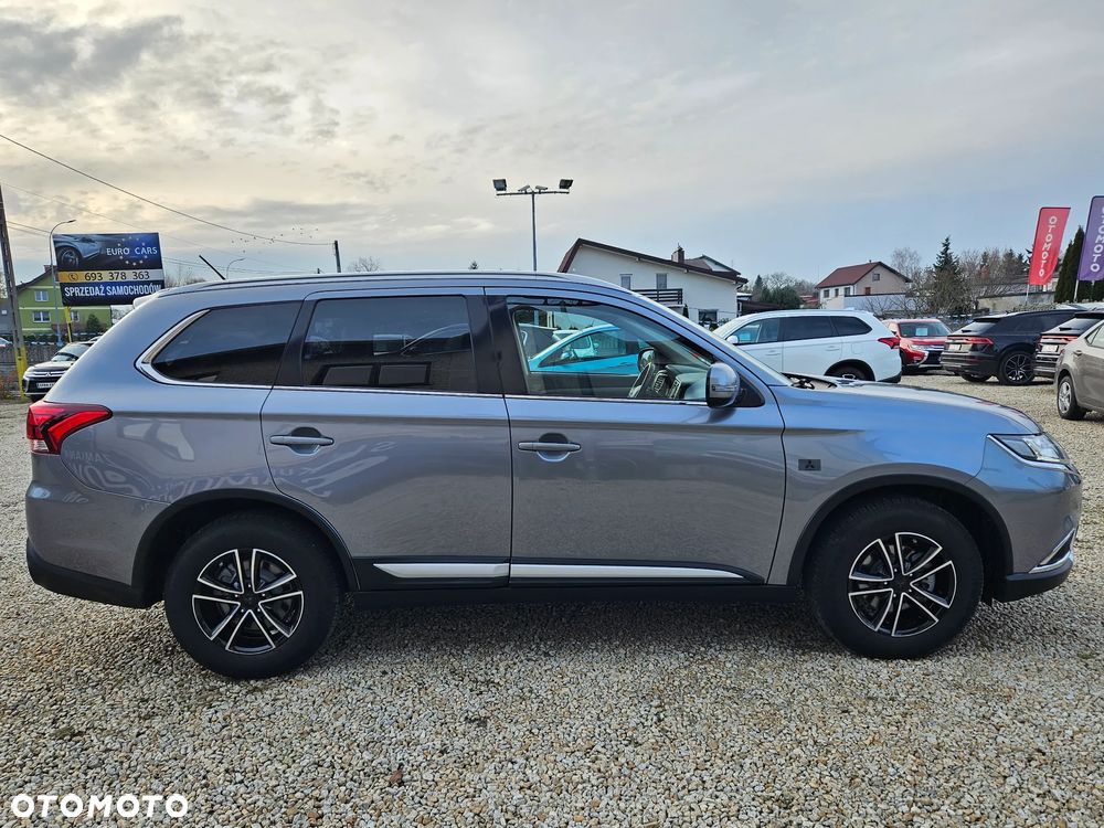 Mitsubishi Outlander 2.0 2WD Diamant - 7