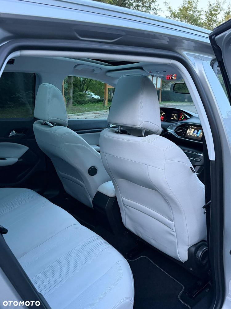 Peugeot 308 - 30
