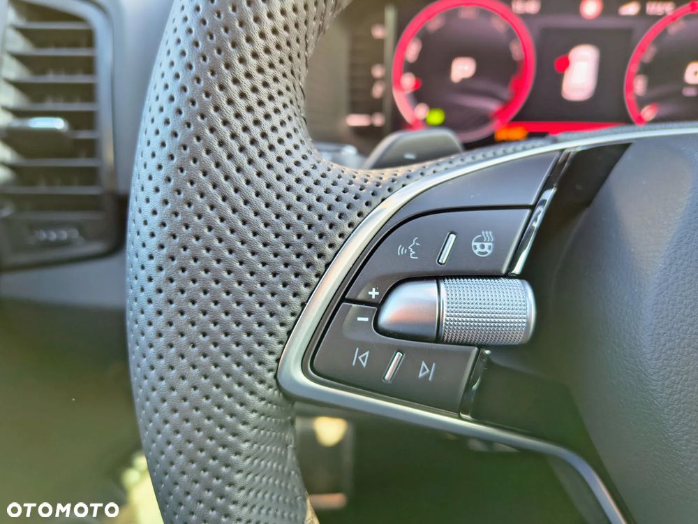 Skoda Karoq 1.5 TSI ACT Sportline DSG - 16