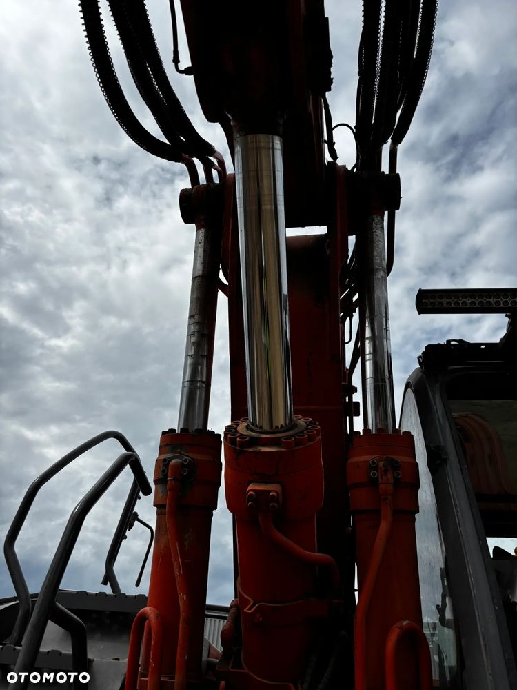 Hitachi ZX190W-3 - 5