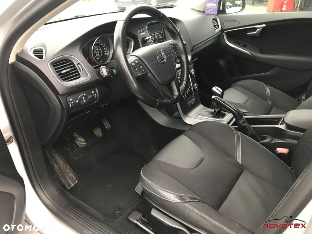 Volvo V40 D2 Drive-E Kinetic - 12