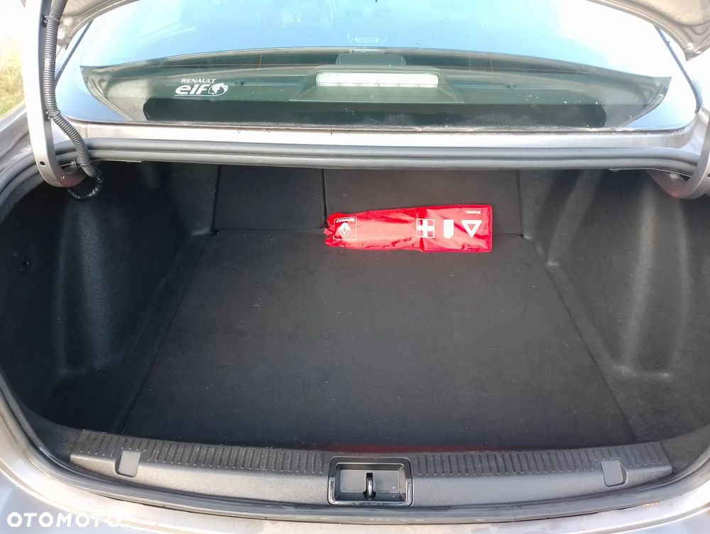 Renault Fluence 1.6 16V Limited - 17