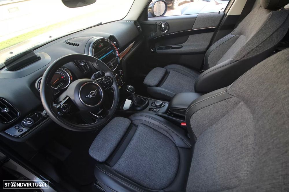 MINI Countryman Cooper SE ALL4 Auto - 13