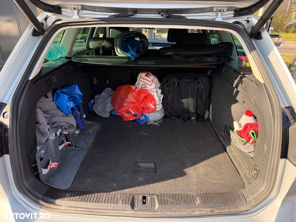 Volkswagen Passat Variant 2.0 TDI DSG Comfortline - 14