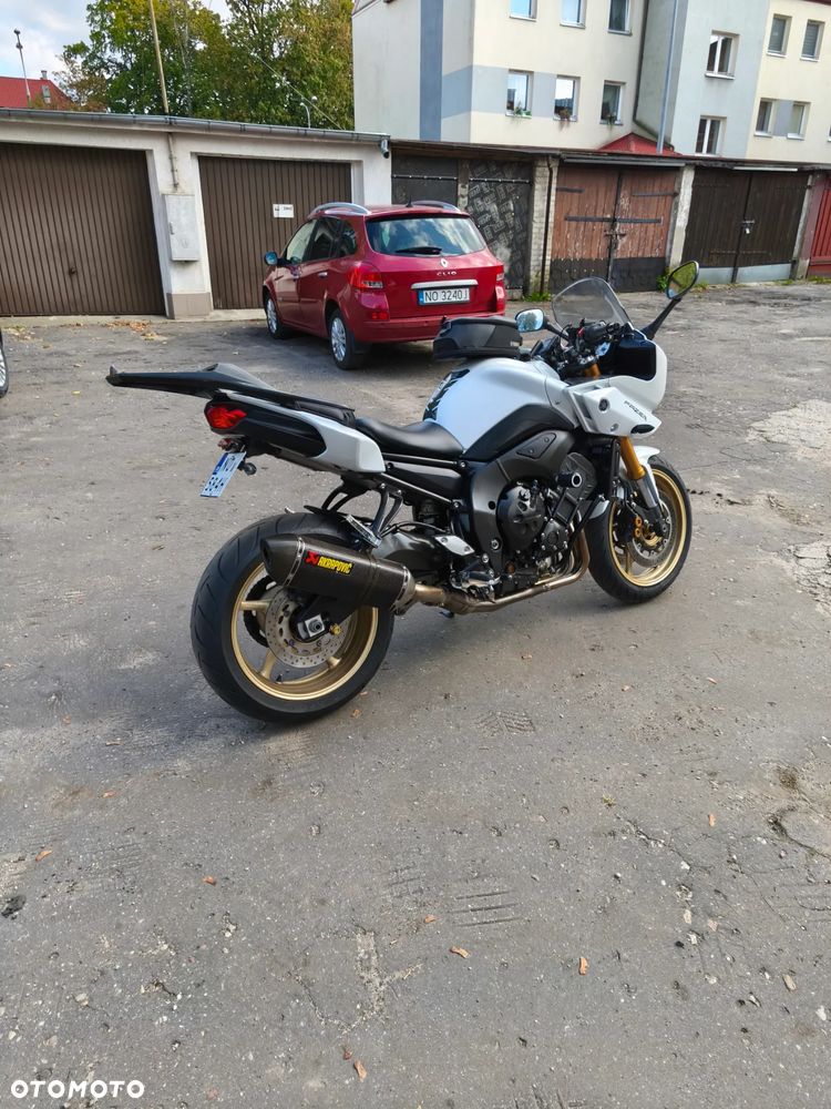 Yamaha FZ8 - 24
