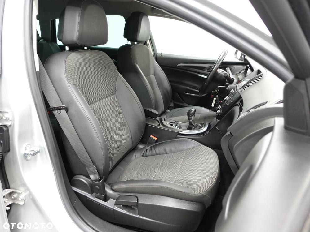 Opel Insignia 2.0 CDTI - 29