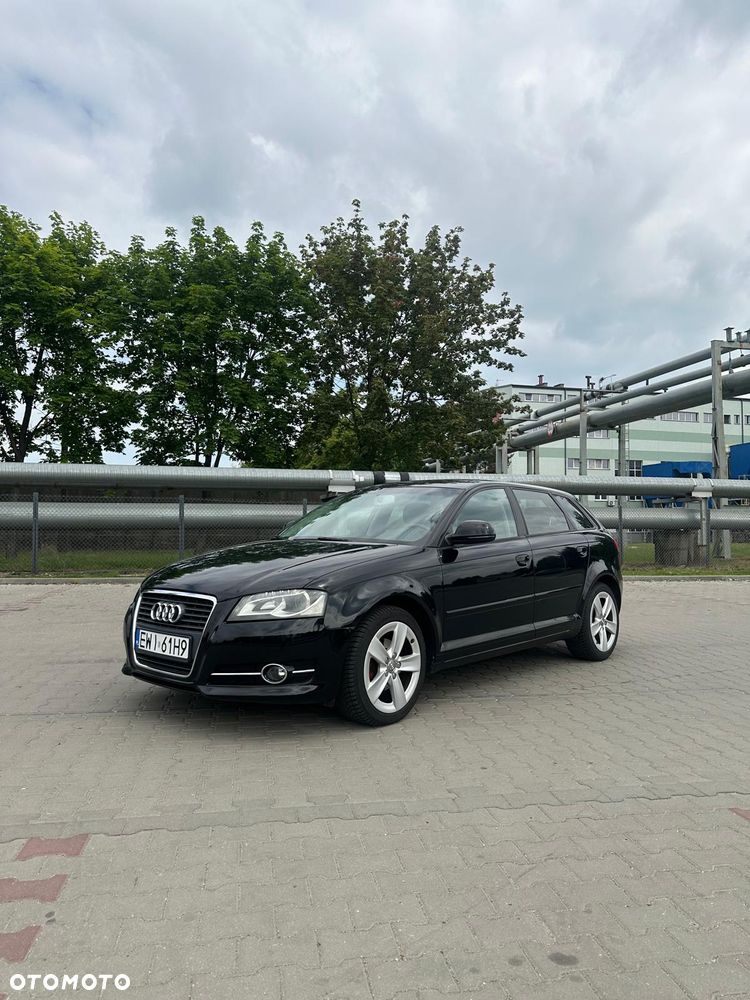 Audi A3 Sportback 1.6 TDI DPF Ambiente - 1