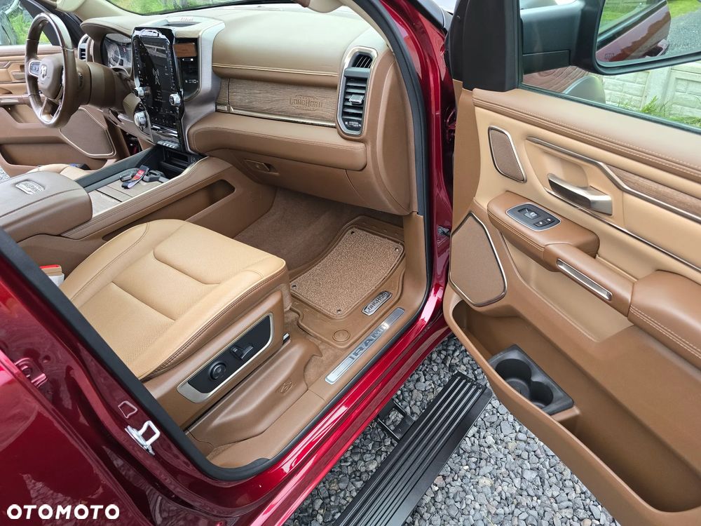 RAM 1500 Crew Cab Shortbed Longhorn - 19