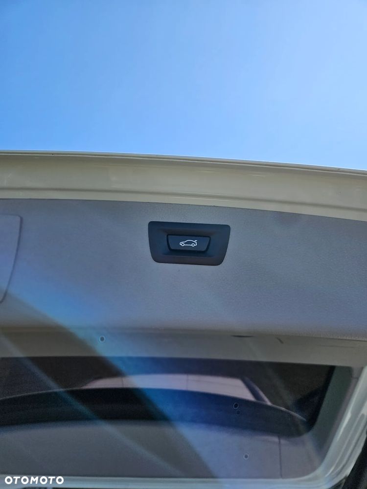 BMW Seria 3 318d Advantage - 17