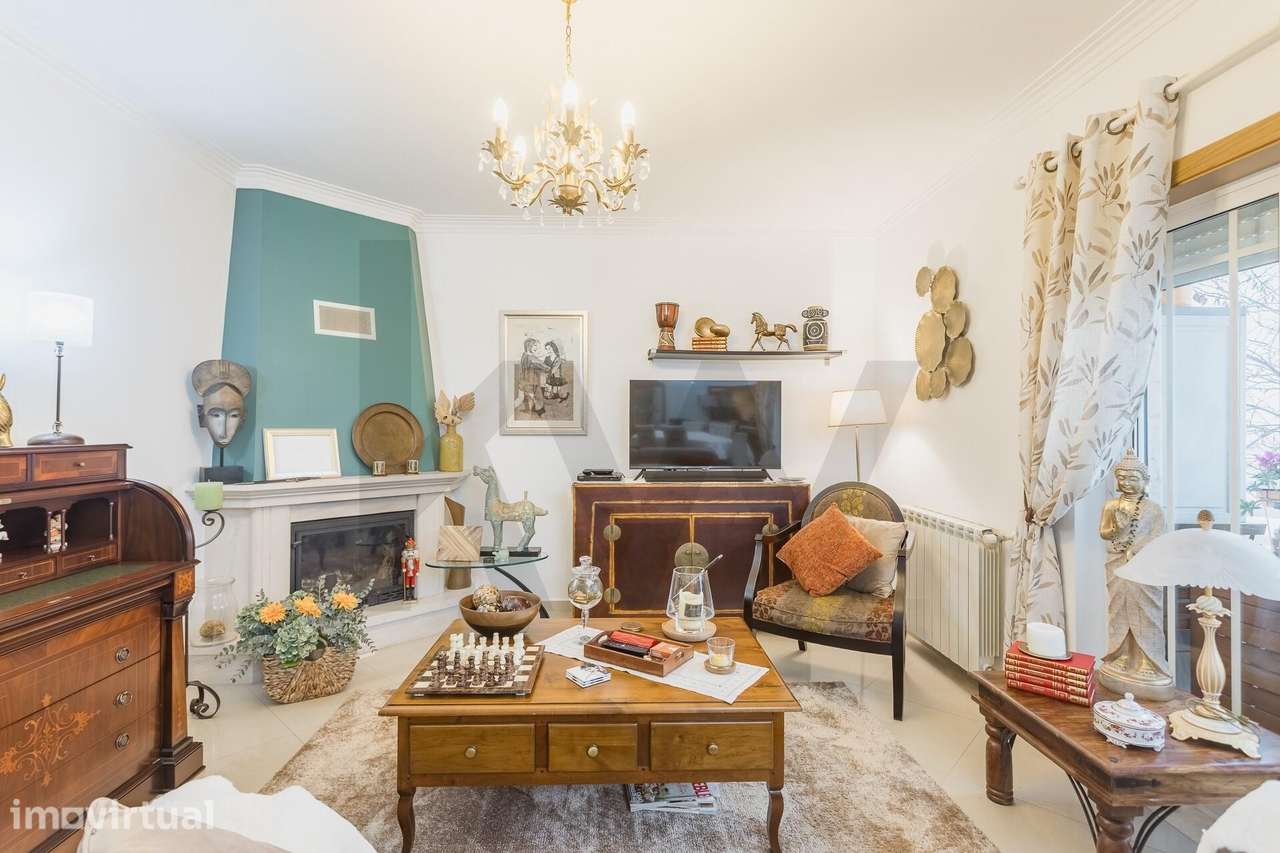 Elegância e Conforto no Coração do Oeste – Apartamento T3 Único em - Grande imagem: 2/33